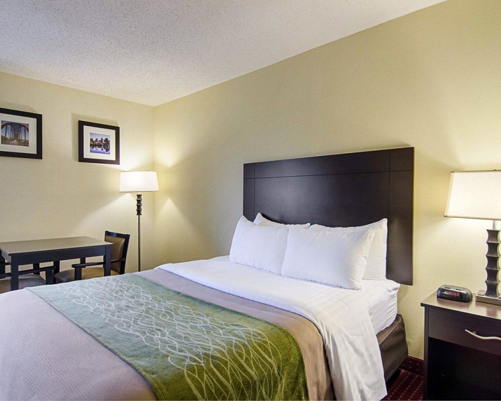 Desk, iron/ironing board, free WiFi, bed sheets