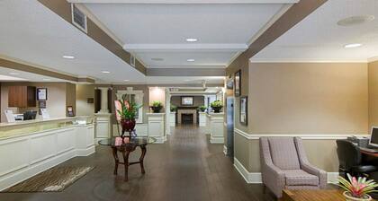 Quality Inn & Suites Little Rock West