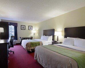 Desk, iron/ironing board, free WiFi, bed sheets - Quality Inn & Suites Little Rock West (Little Rock)