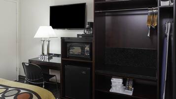 Desk, iron/ironing board, WiFi (free), bed sheets