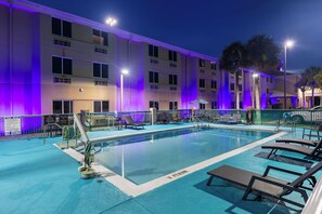 Seasonal outdoor pool