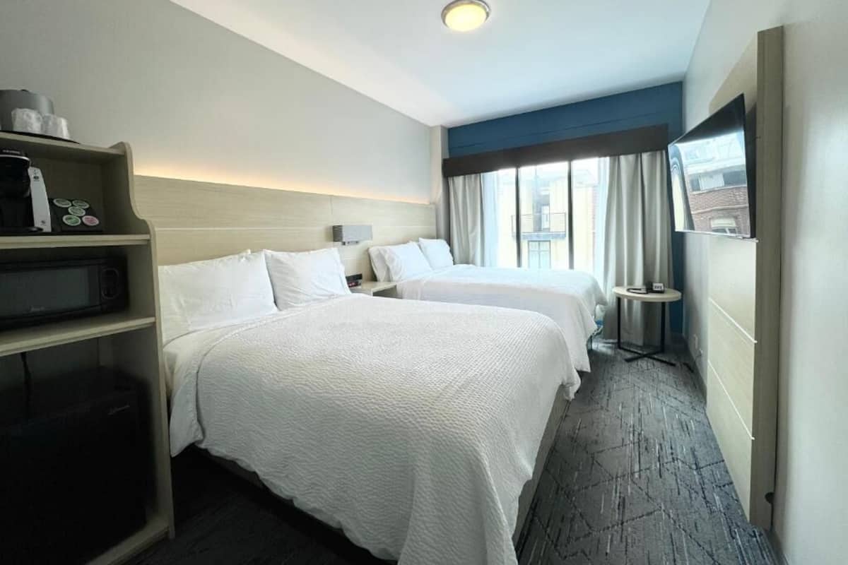 Kamar Standar, 2 Tempat Tidur Double | 1 kamar tidur, seprai premium, dan selimut bulu angsa