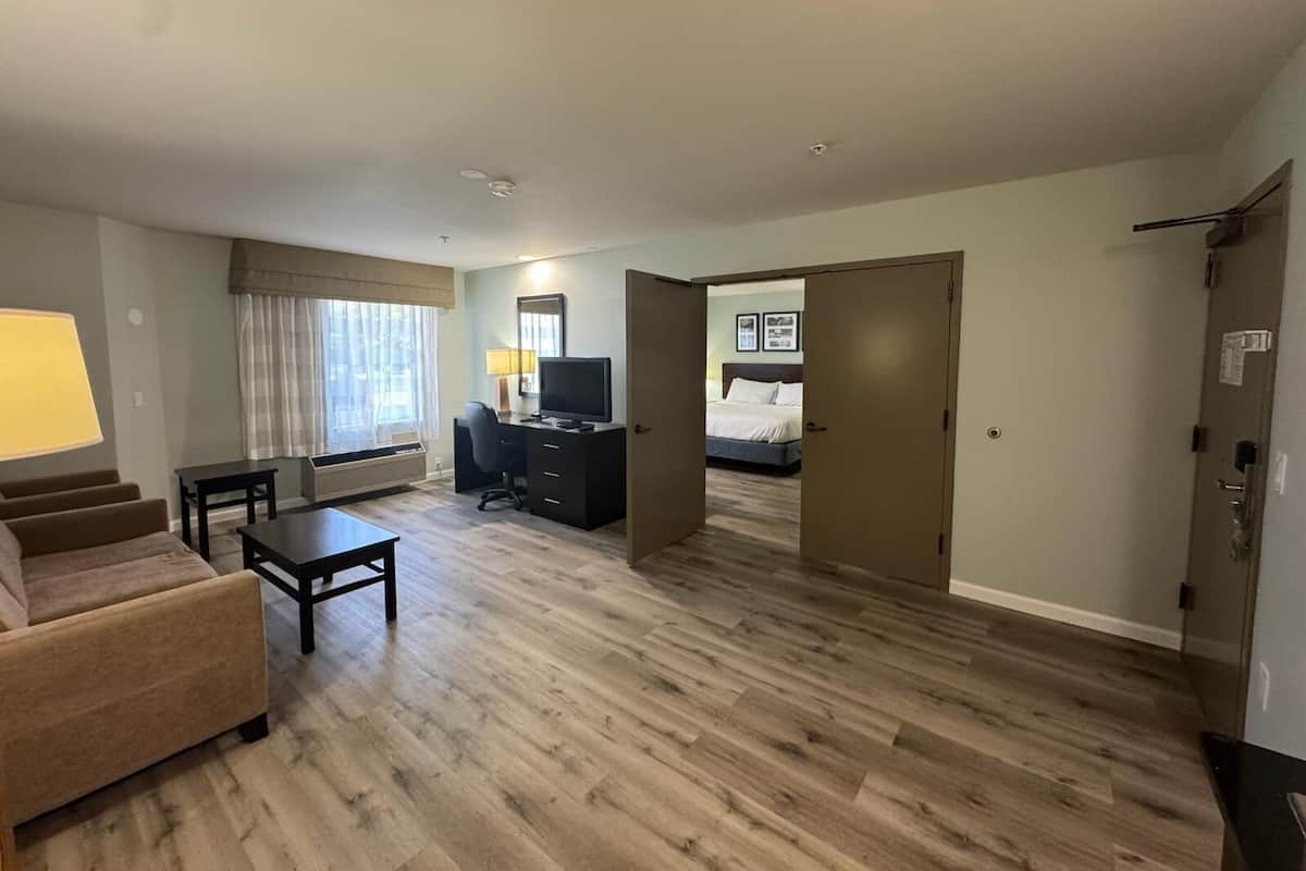 1 chambre, coffres-forts dans les chambres, bureau