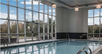 Wingate by Wyndham Bel Air I-95 Exit 77A / APG Area