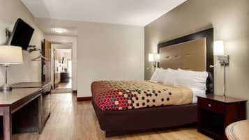 Room, 1 King Bed, Non Smoking, Partial Lake View (2-Person Whirlpool) | Desk, rollaway beds, free WiFi, bed sheets