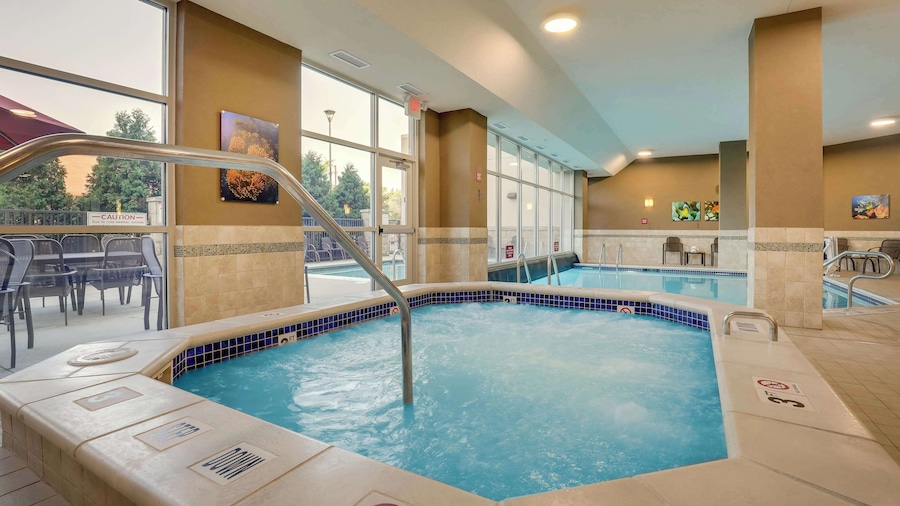 Drury Inn & Suites Grand Rapids