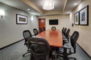 Deluxe Room, 1 King Bed, Accessible, Refrigerator & Microwave (2 Rooms,Board Room Table,Hearing,Tub) | Desk, laptop workspace, blackout drapes, iron/ironing board