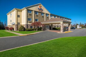 Exterior - Comfort Suites Saginaw North (Saginaw)
