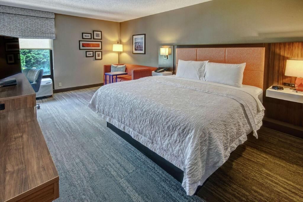 Laptop workspace, iron/ironing board, free cribs/infant beds, free WiFi