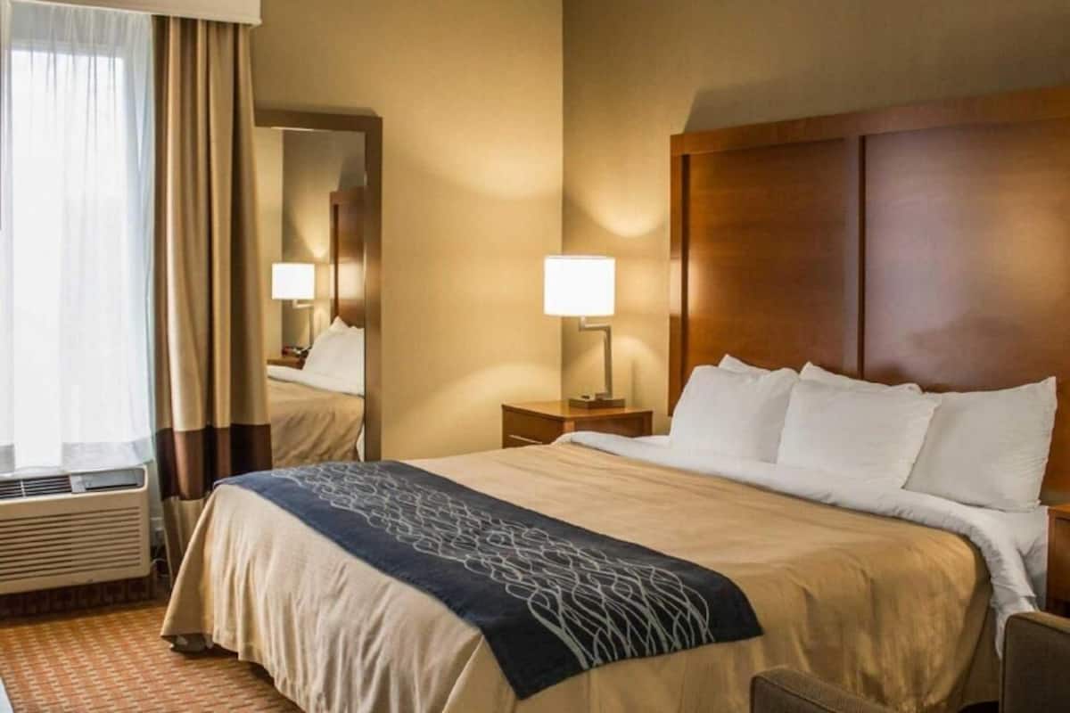 Blackout drapes, iron/ironing board, free cribs/infant beds, free WiFi