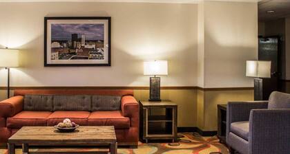 Quality Inn Akron South