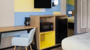 Suite, Multiple Beds, Non Smoking | Hypo-allergenic bedding available, in-room safe, desk, blackout drapes