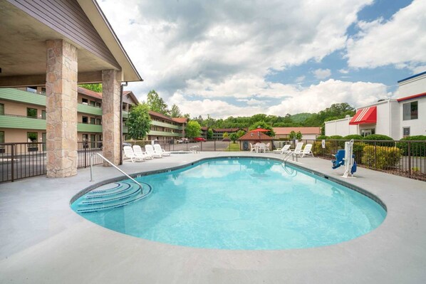 Seasonal outdoor pool
