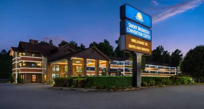 Days Inn By Wyndham Pigeon Forge South