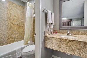 Standard Room, 1 King Bed, Smoking | Bathroom | Combined shower/tub, free toiletries, towels