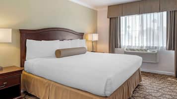 Standard Room, 1 King Bed, Non Smoking, Balcony (Larger Room)