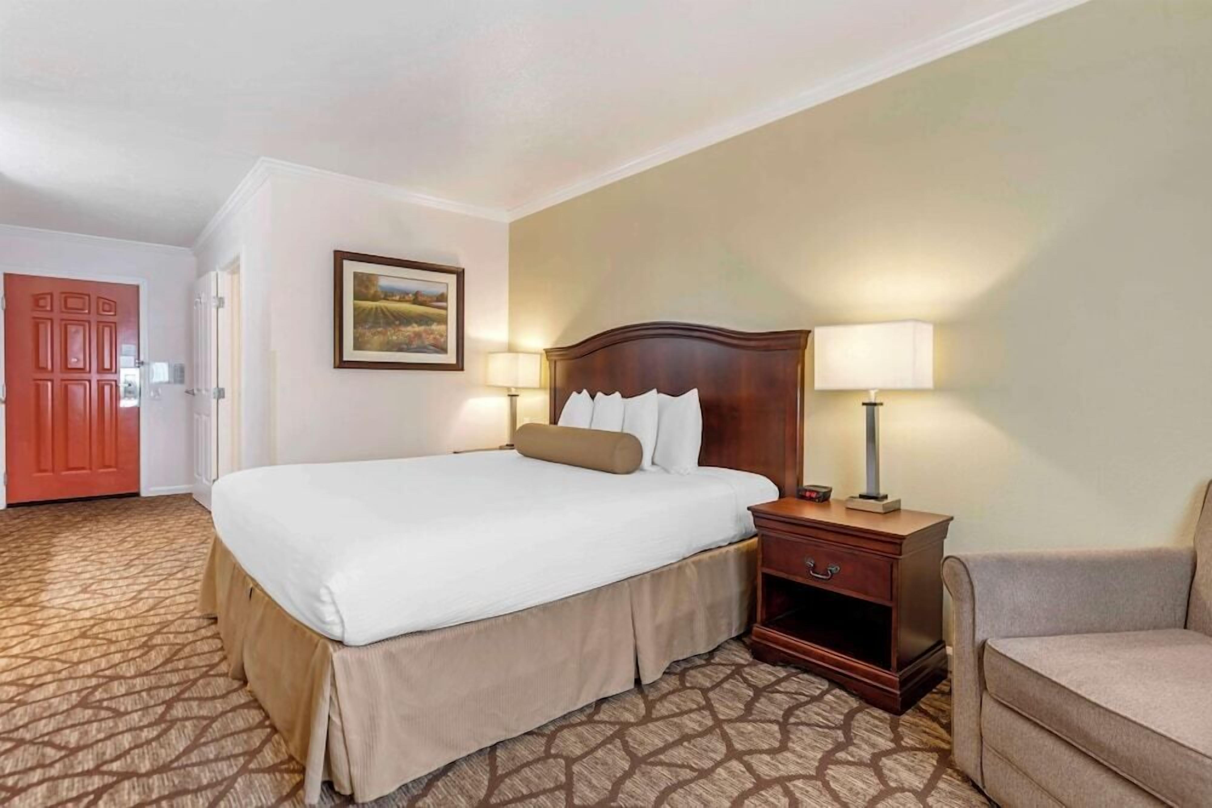 Laptop workspace, iron/ironing board, cots/infant beds, free WiFi
