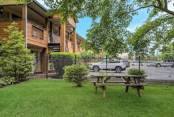 SureStay Plus by Best Western Woodbury Inn