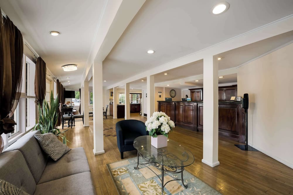 SureStay Plus by Best Western Woodbury Inn