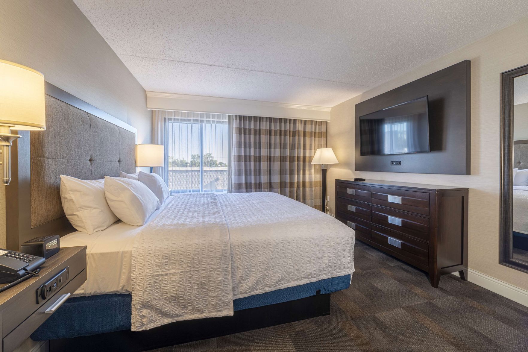 Iron/ironing board, free WiFi, bed sheets, alarm clocks