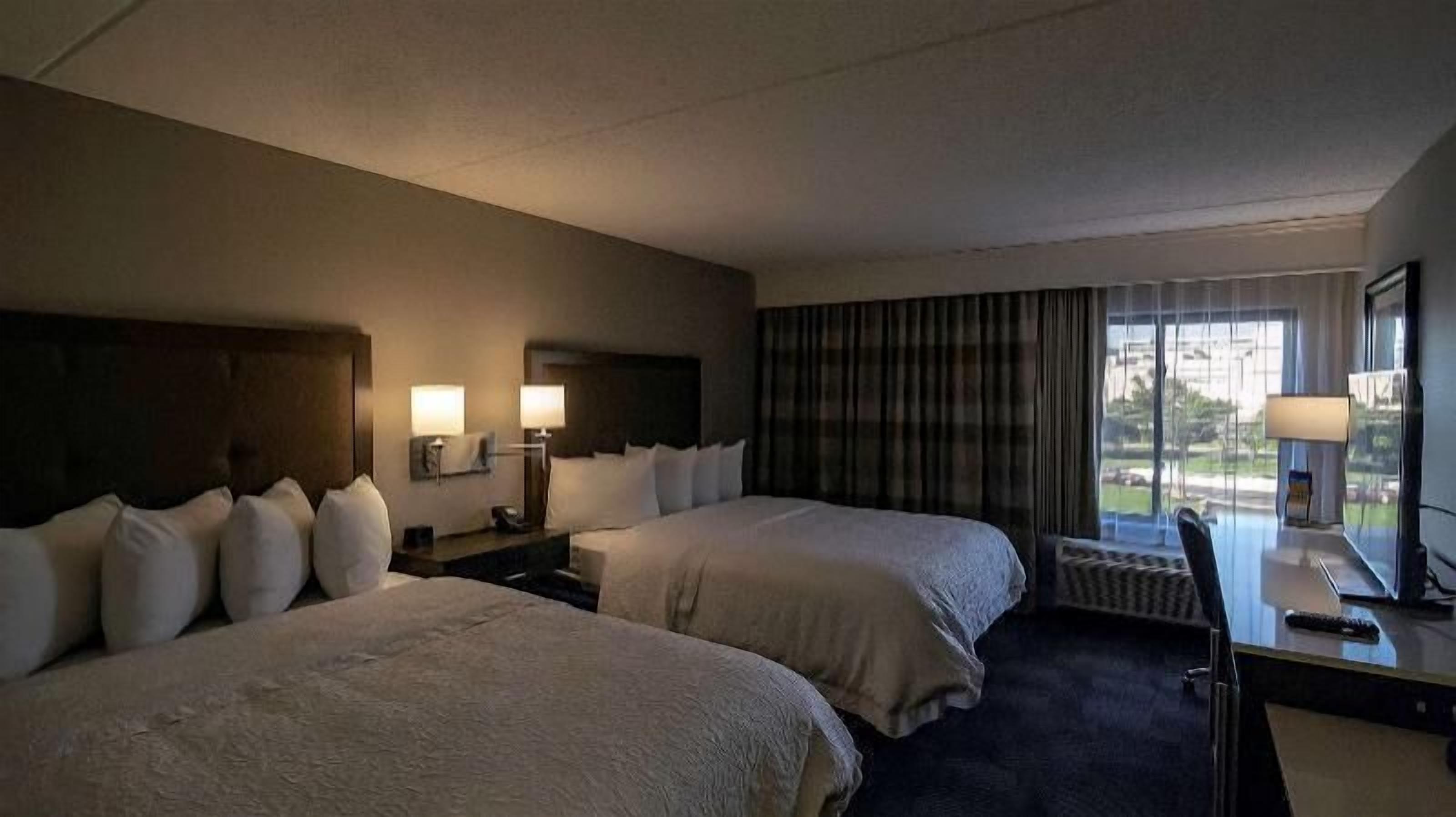 Iron/ironing board, free WiFi, bed sheets, alarm clocks
