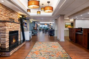 Lobby - Hampton Inn South Hill (South Hill)