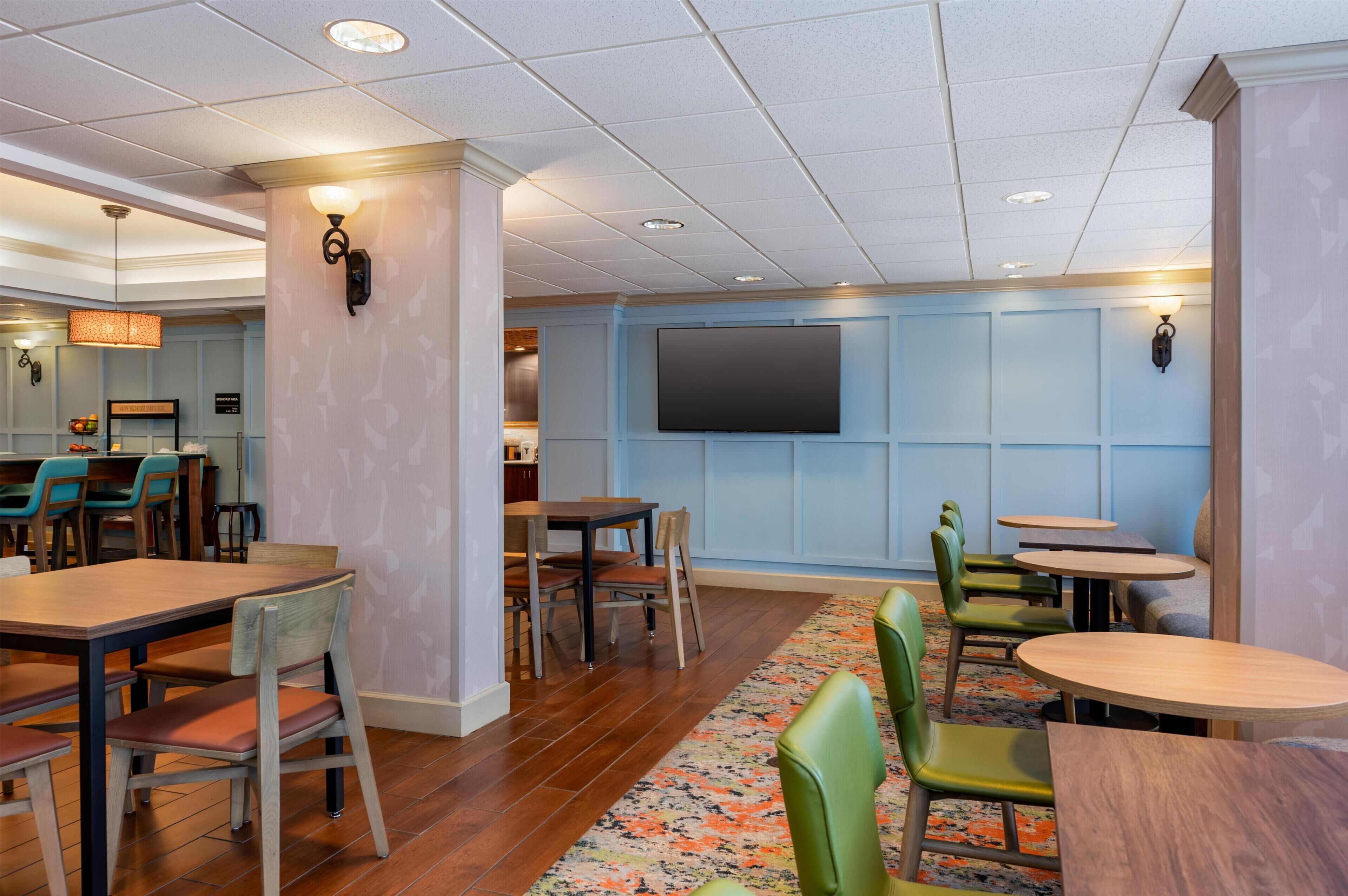 Free daily buffet breakfast