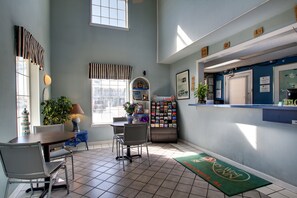 Interior - Key West Inn (Tuscumbia)