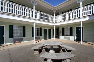 Área de parrillas y picnic