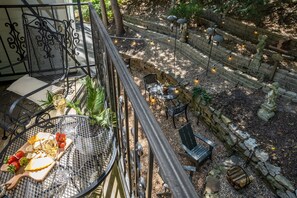 Huone, 1 keskisuuri parisänky | Terassi/patio