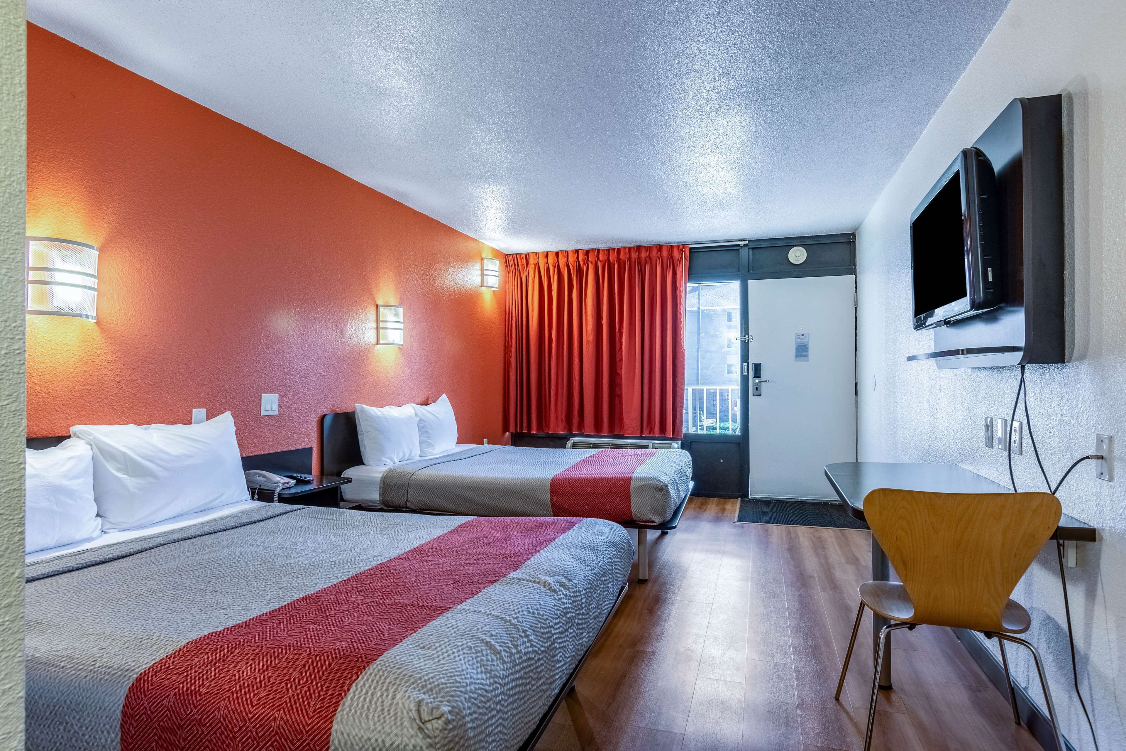 Photo - Motel 6-Little Rock, AR - West