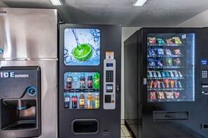 Vending machine - Motel 6 Little Rock, AR - West (Little Rock)