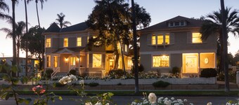 Cheshire Cat Inn & Cottages