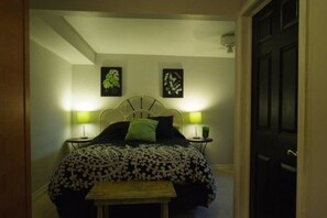 Room (Monroe)