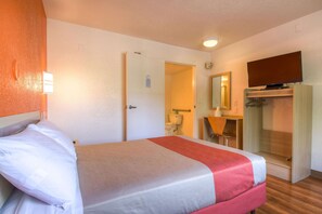 Blackout curtains, free WiFi, bed sheets