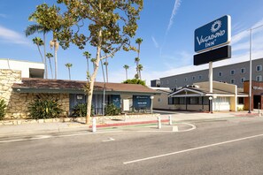 Front of property - Vagabond Inn Los Angeles at USC (Los Angeles)