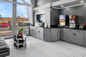 Free daily continental breakfast