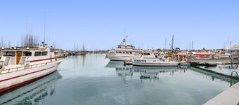 Sea Harbor Hotel
