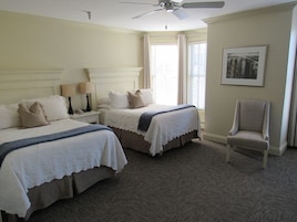 Deluxe Double Room 26 | Premium bedding, pillowtop beds, desk, iron/ironing board