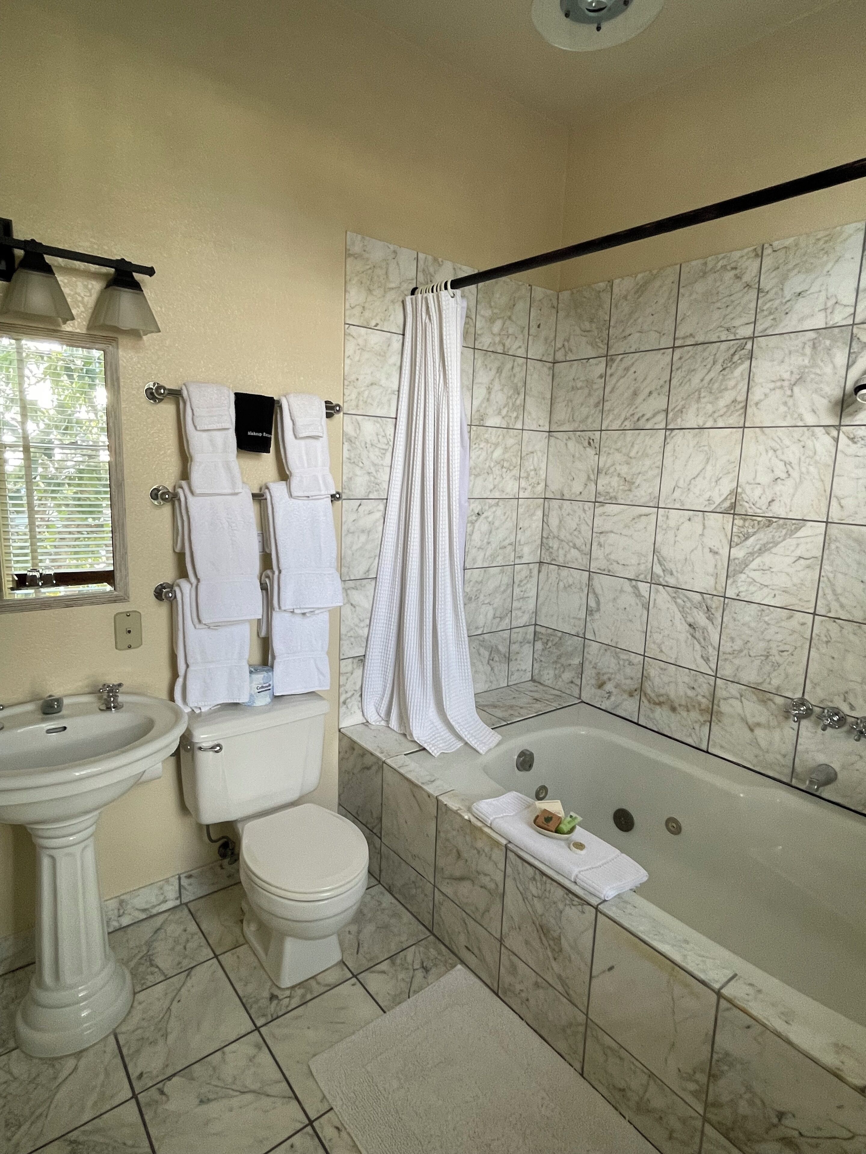 exclusive room | 1 bedroom, premium bedding, pillow-top beds, desk