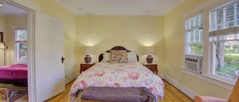 Room, Private Bathroom (Nightingale) | Iron/ironing board, free WiFi, bed sheets