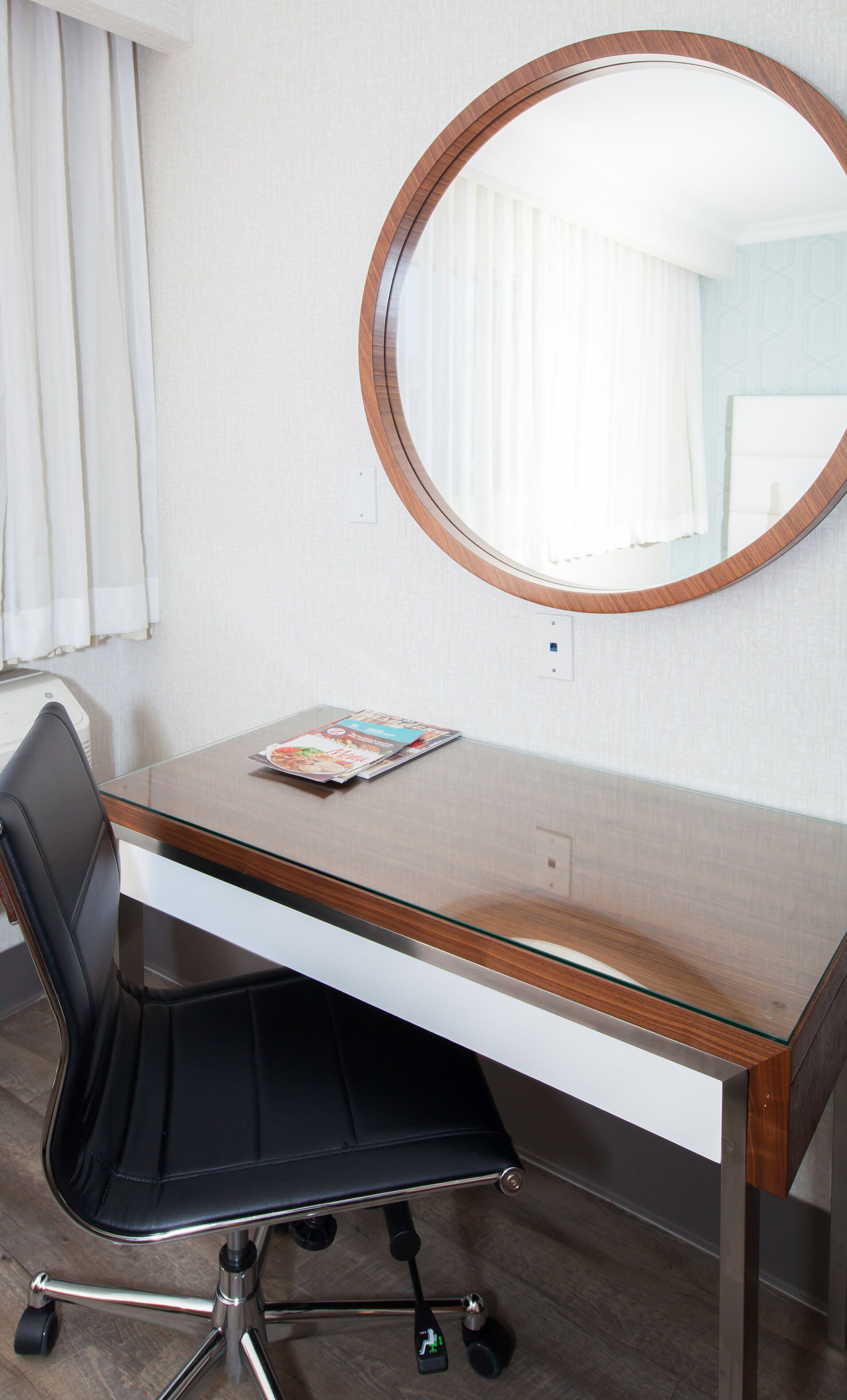 in-room safe, individually decorated, individually furnished, desk
