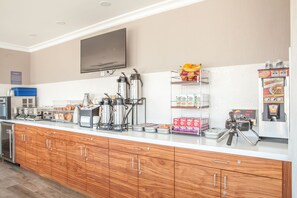 Petit déjeuner buffet compris tous les jours