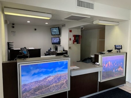 Recepção. Vagabond Inn Sylmar