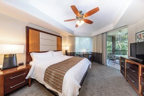 3 bedrooms, in-room safe, desk, laptop workspace - Marriott's Imperial Palm Villas (Orlando)