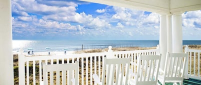 Elizabeth Pointe Lodge