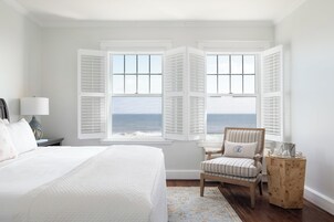 Room, 1 King Bed (Oceanfront) | Iron/ironing board, free WiFi, bed sheets