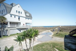 إطلالة على البحر/الشاطئ