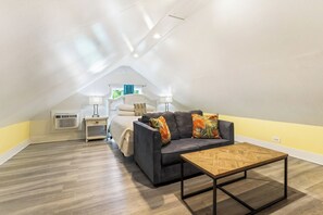 Bi-Level Suite (Not Pet Friendly)