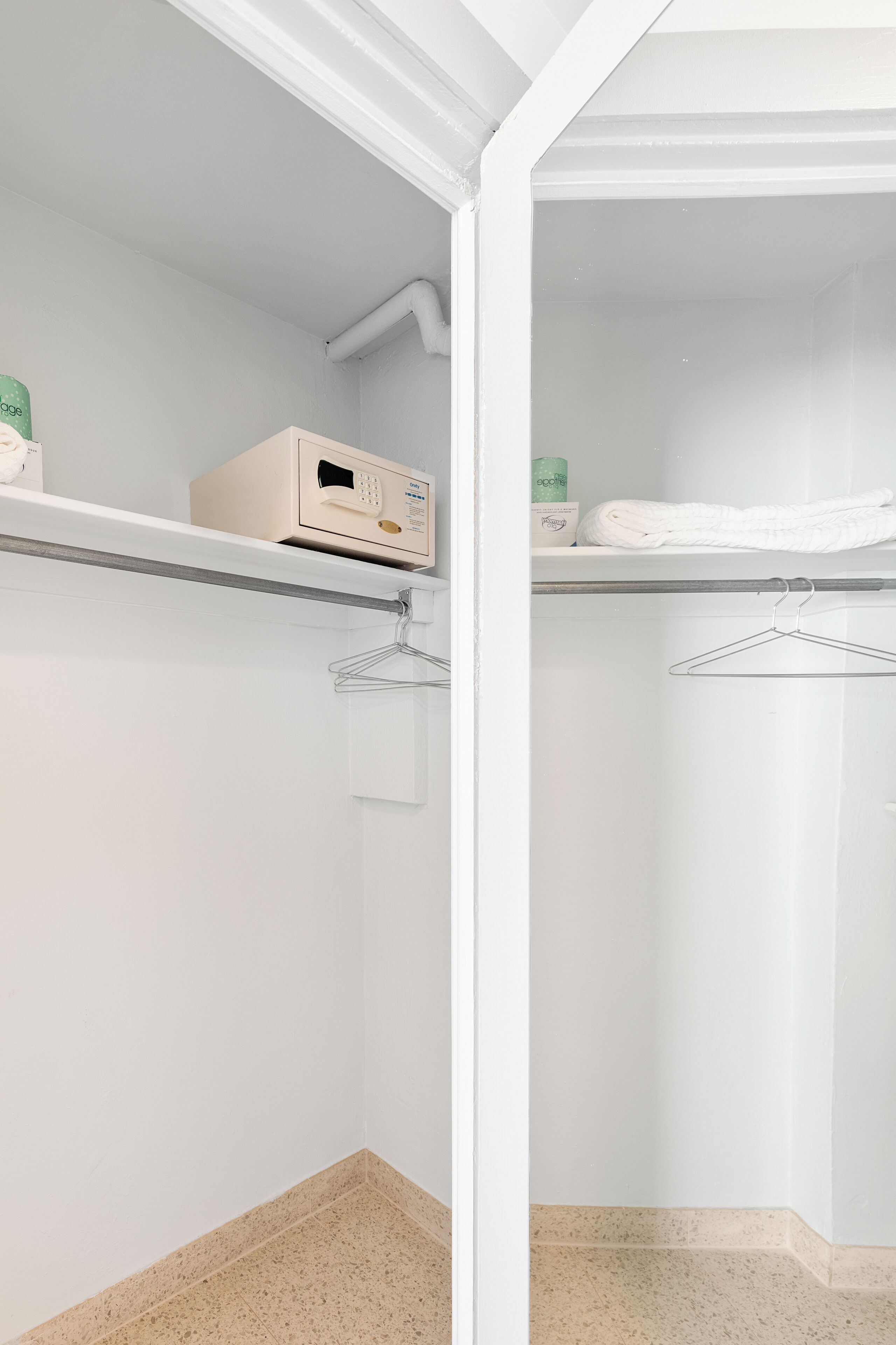 Photo - Townhouse Hotel, BW Signature Collection